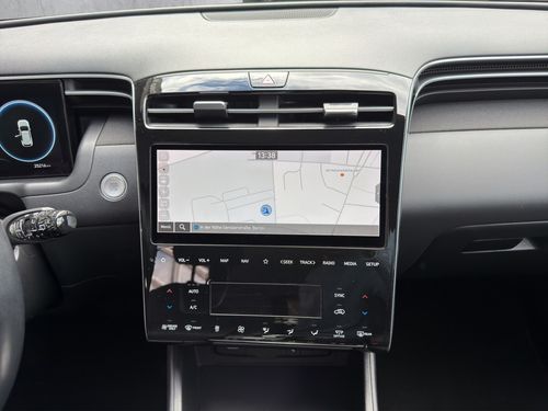 https://csb-strapi-files.fsn1.your-objectstorage.com/inventory-cars/images/1d32d28fbfe088d70283b89170242d20a6699be1/14_500_8261.jpg