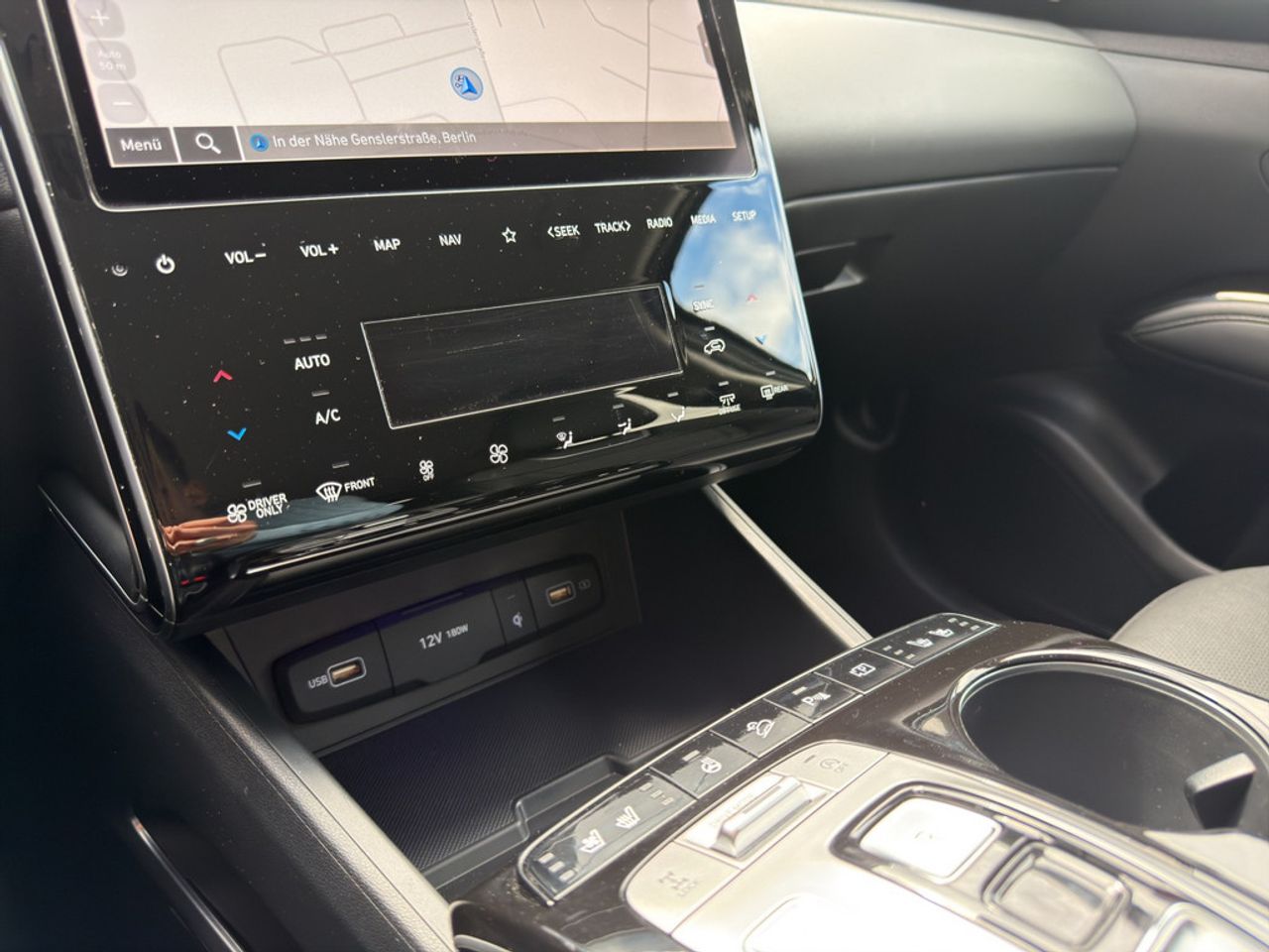 https://csb-strapi-files.fsn1.your-objectstorage.com/inventory-cars/images/1d32d28fbfe088d70283b89170242d20a6699be1/18_1280_4552.jpg