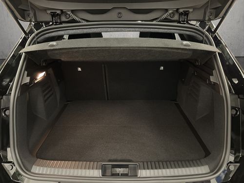 https://csb-strapi-files.fsn1.your-objectstorage.com/inventory-cars/images/1dd9a5176ccde63ba8f19fcfdb6fd35afabcf031/16_500_4840.jpg