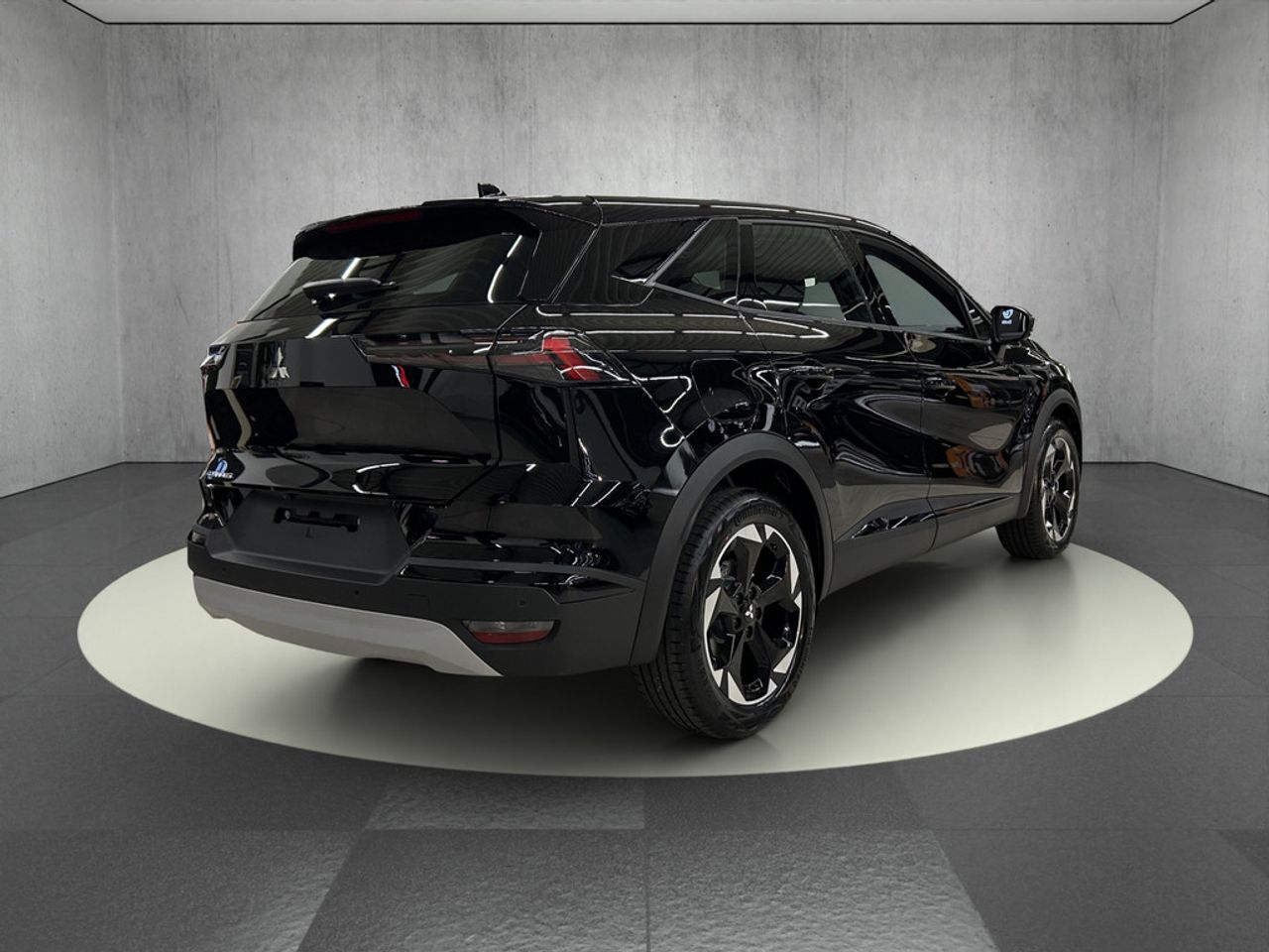 https://csb-strapi-files.fsn1.your-objectstorage.com/inventory-cars/images/1dd9a5176ccde63ba8f19fcfdb6fd35afabcf031/5_1280_4777.jpg