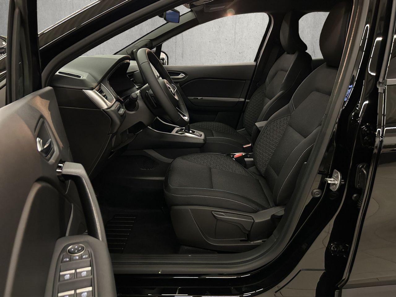 https://csb-strapi-files.fsn1.your-objectstorage.com/inventory-cars/images/1dd9a5176ccde63ba8f19fcfdb6fd35afabcf031/8_1280_9666.jpg