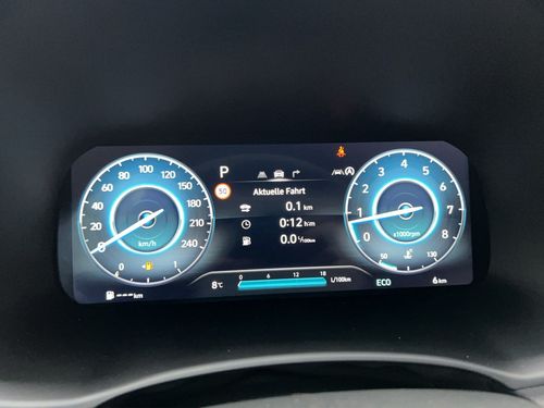 https://csb-strapi-files.fsn1.your-objectstorage.com/inventory-cars/images/1df45633aa08f8598d65ef662de918fe06f696f3/11_500_3636.jpg