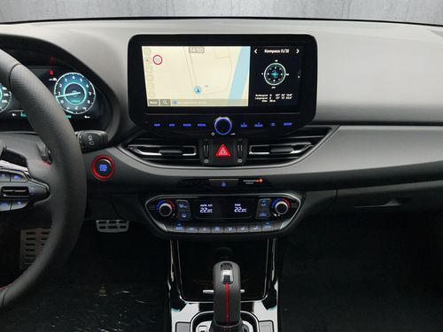 https://csb-strapi-files.fsn1.your-objectstorage.com/inventory-cars/images/1df45633aa08f8598d65ef662de918fe06f696f3/17_500_8521.jpg