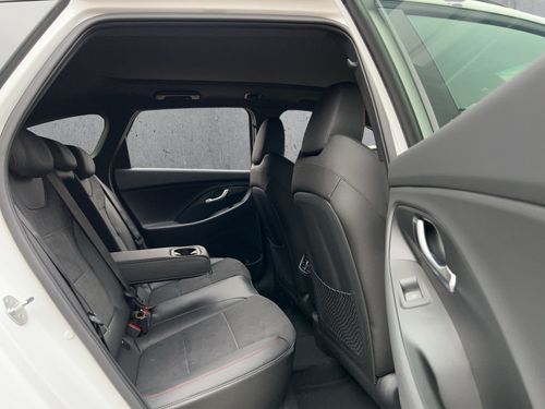 https://csb-strapi-files.fsn1.your-objectstorage.com/inventory-cars/images/1df45633aa08f8598d65ef662de918fe06f696f3/19_500_9053.jpg