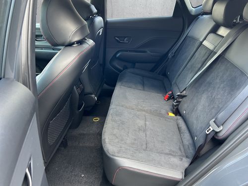 https://csb-strapi-files.fsn1.your-objectstorage.com/inventory-cars/images/1e2f83da7c186e1c8d5c448061d521e92b802474/13_500_7608.jpg