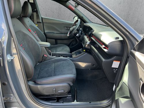 https://csb-strapi-files.fsn1.your-objectstorage.com/inventory-cars/images/1e2f83da7c186e1c8d5c448061d521e92b802474/15_500_3287.jpg