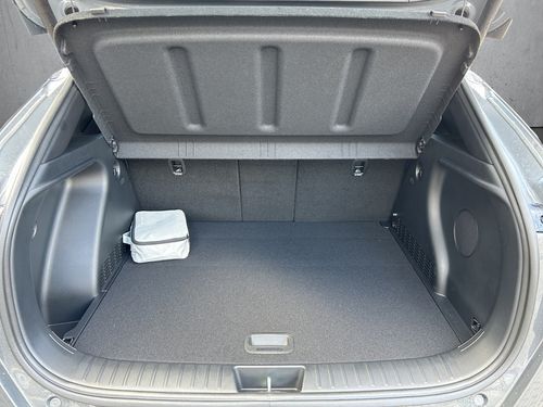 https://csb-strapi-files.fsn1.your-objectstorage.com/inventory-cars/images/1e2f83da7c186e1c8d5c448061d521e92b802474/5_500_9536.jpg