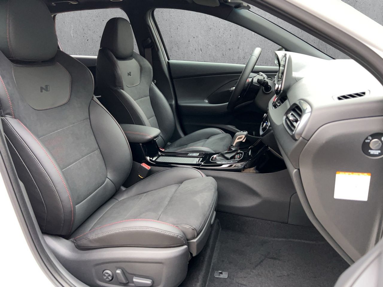 https://csb-strapi-files.fsn1.your-objectstorage.com/inventory-cars/images/1e734ae9387000d7437eaa94672a28c42fe28278/20_1280_2769.jpg