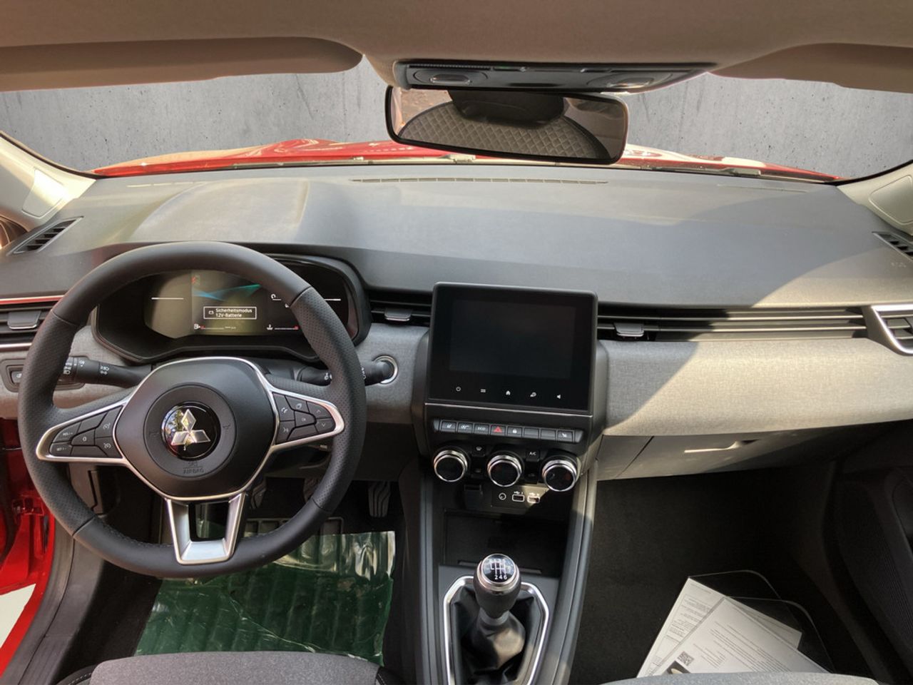 https://csb-strapi-files.fsn1.your-objectstorage.com/inventory-cars/images/1f4a247e0621234137c2971e0eee213d3dc4b464/14_1280_3250.jpg