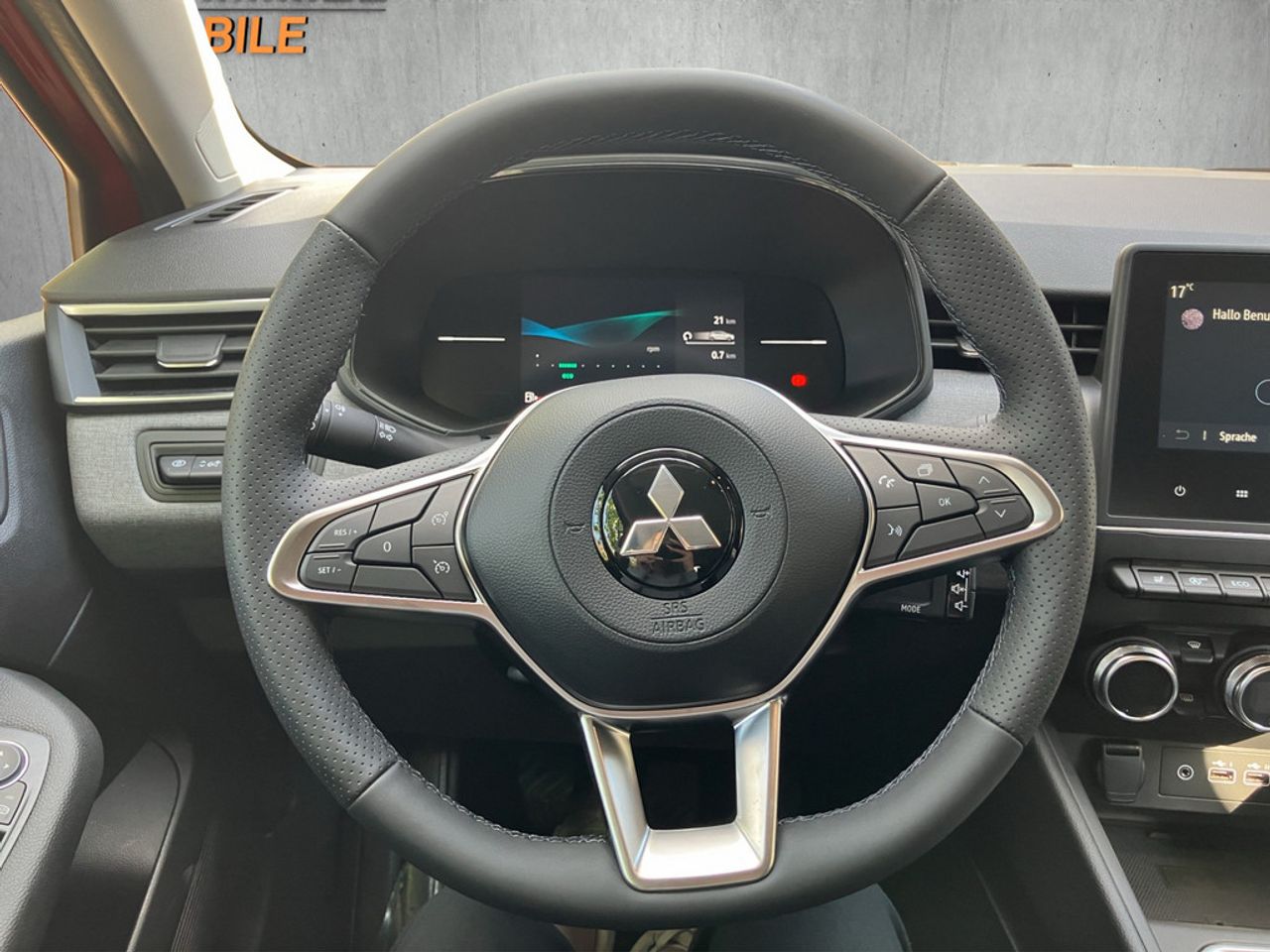 https://csb-strapi-files.fsn1.your-objectstorage.com/inventory-cars/images/1f4a247e0621234137c2971e0eee213d3dc4b464/9_1280_3661.jpg