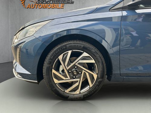 https://csb-strapi-files.fsn1.your-objectstorage.com/inventory-cars/images/1fea983a1ad20aa7fc22a95cf69a8a8704740554/2_500_3856.jpg