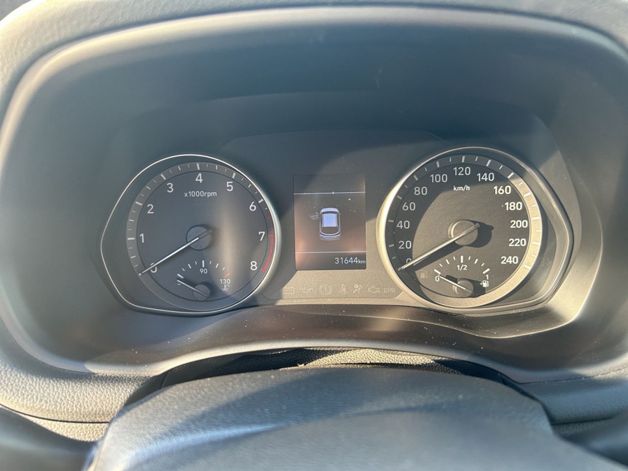 https://csb-strapi-files.fsn1.your-objectstorage.com/inventory-cars/images/2268f9ea7738b93038dbab950992ac7900f366bd/11_1280_5792.jpg