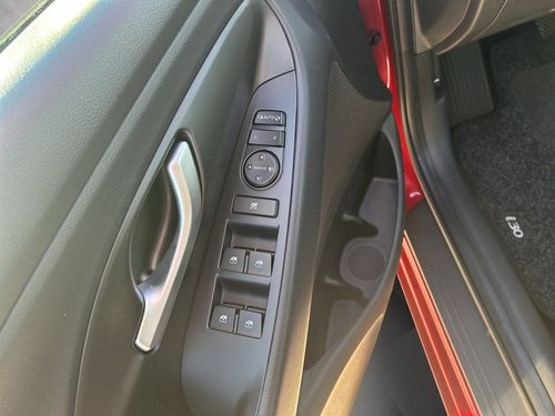 https://csb-strapi-files.fsn1.your-objectstorage.com/inventory-cars/images/2268f9ea7738b93038dbab950992ac7900f366bd/13_500_5625.jpg