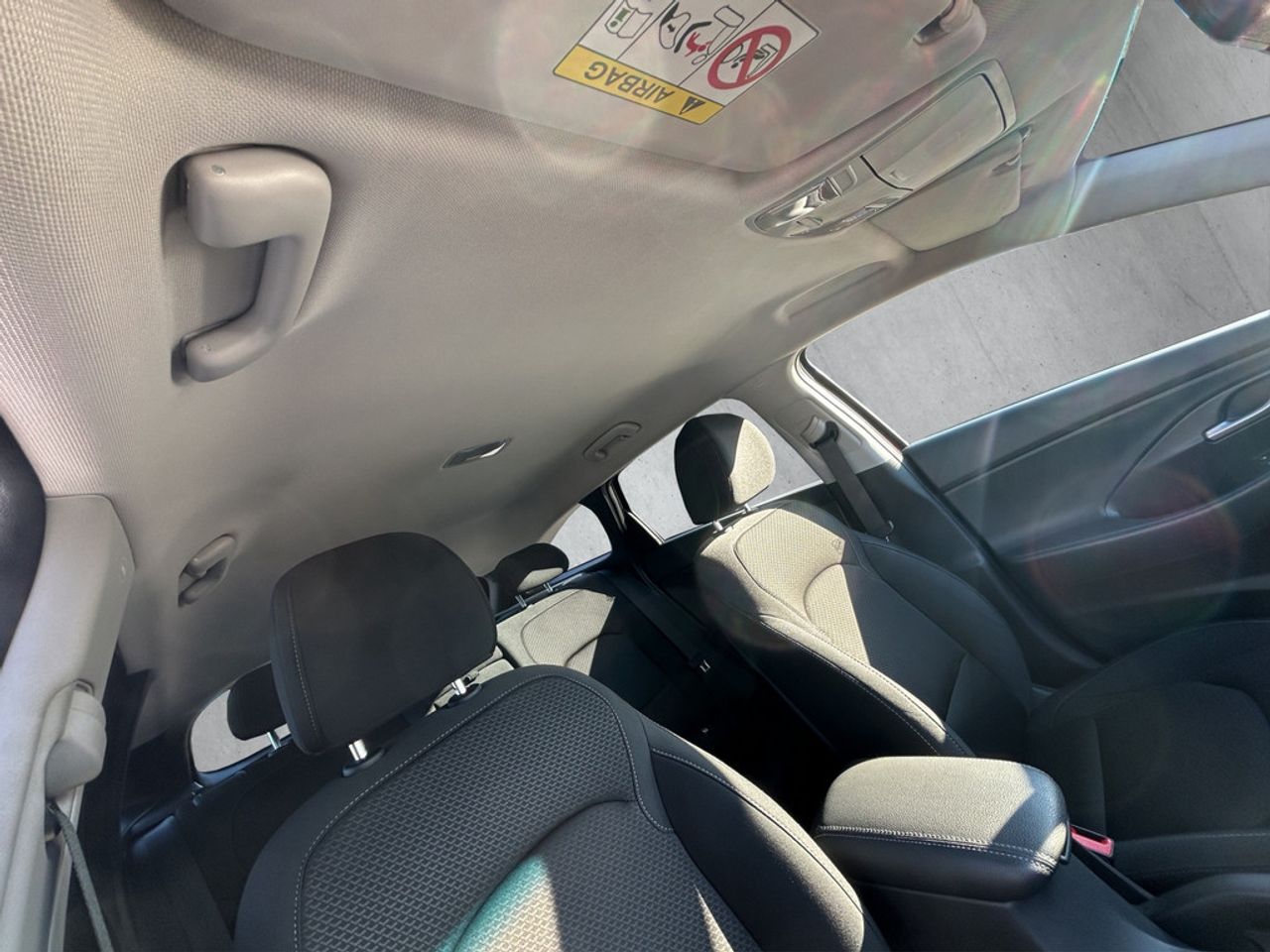 https://csb-strapi-files.fsn1.your-objectstorage.com/inventory-cars/images/2268f9ea7738b93038dbab950992ac7900f366bd/21_1280_6044.jpg