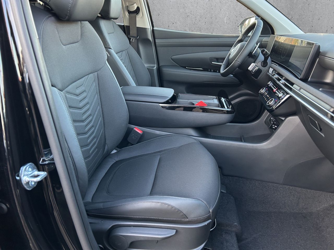 https://csb-strapi-files.fsn1.your-objectstorage.com/inventory-cars/images/24914902049086fed2691c122fe7e19151b92f3a/15_1280_9844.jpg