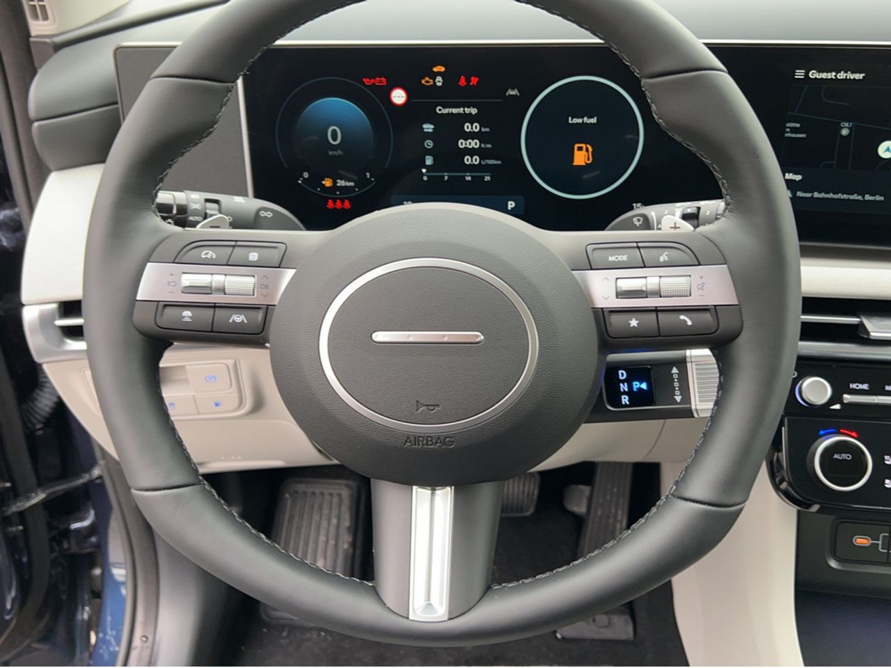 https://csb-strapi-files.fsn1.your-objectstorage.com/inventory-cars/images/24a46a20c46a8e1253a8488eb18da818550a240f/10_1280_2753.jpg