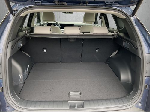https://csb-strapi-files.fsn1.your-objectstorage.com/inventory-cars/images/24a46a20c46a8e1253a8488eb18da818550a240f/18_500_6926.jpg