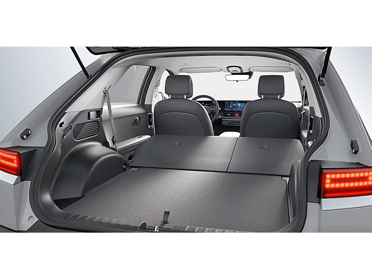 https://csb-strapi-files.fsn1.your-objectstorage.com/inventory-cars/images/2505306683d55719c2a21b622ea2f03b8d3eea35/12_1280_5333.jpg