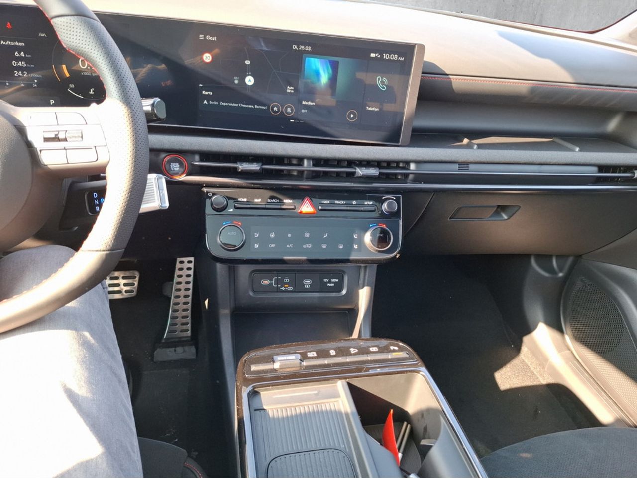 https://csb-strapi-files.fsn1.your-objectstorage.com/inventory-cars/images/250d6f2e14b99e1b1625c8c9611d1b8f8296f263/12_1280_9748.jpg