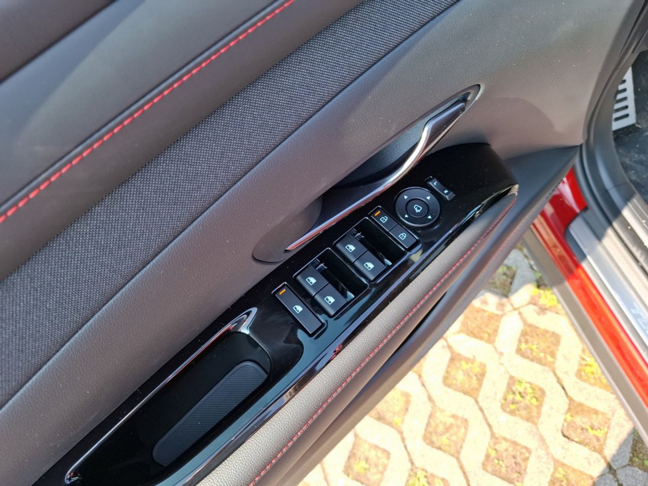 https://csb-strapi-files.fsn1.your-objectstorage.com/inventory-cars/images/250d6f2e14b99e1b1625c8c9611d1b8f8296f263/13_1280_5769.jpg