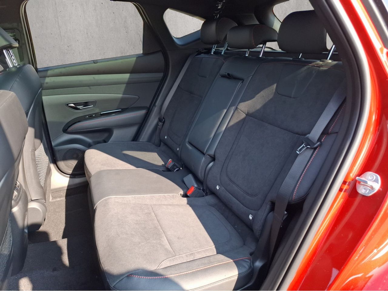 https://csb-strapi-files.fsn1.your-objectstorage.com/inventory-cars/images/250d6f2e14b99e1b1625c8c9611d1b8f8296f263/15_1280_8030.jpg