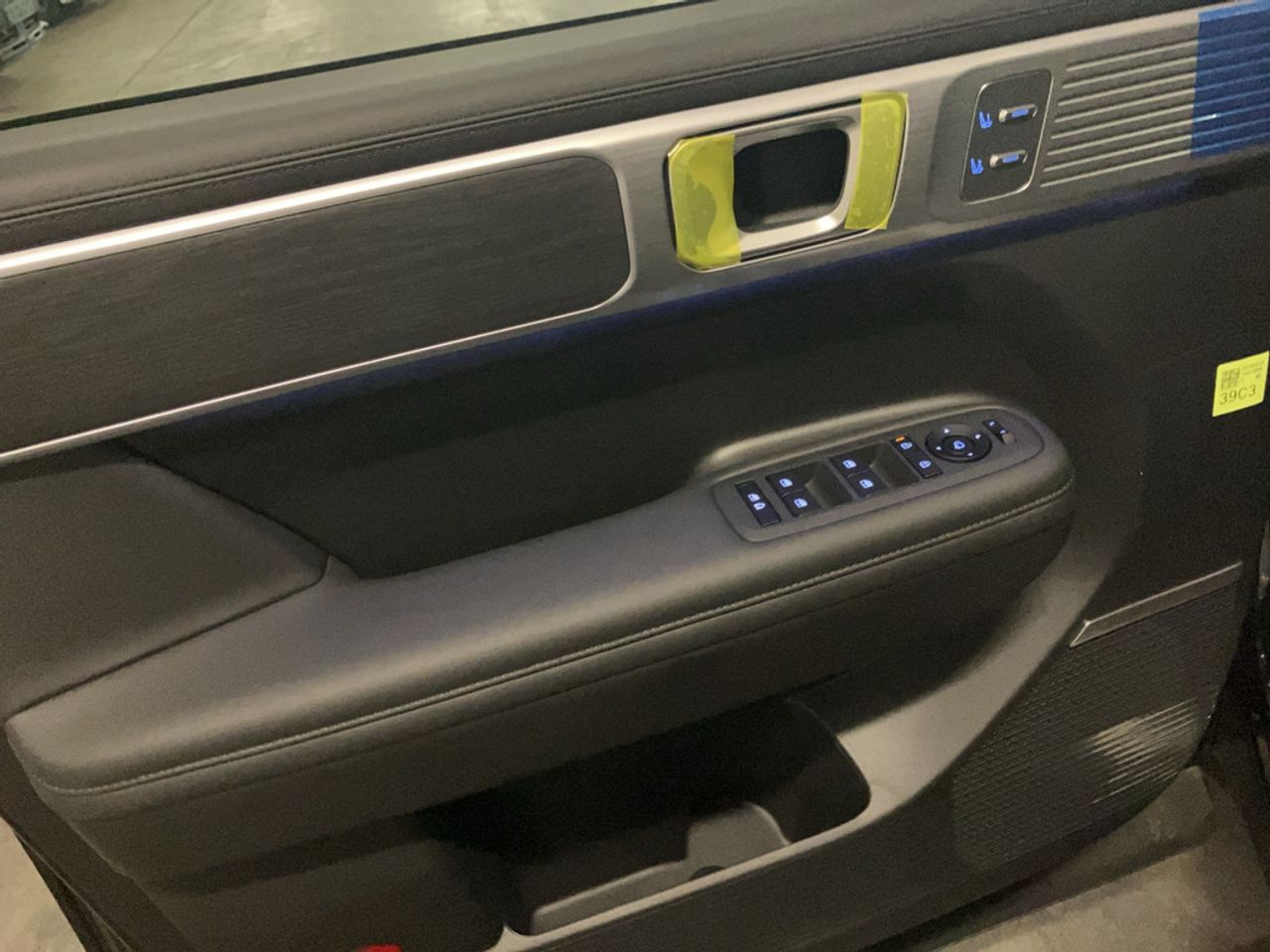 https://csb-strapi-files.fsn1.your-objectstorage.com/inventory-cars/images/254185085396b38a946b0178826acd17b859845d/13_1280_1256.jpg