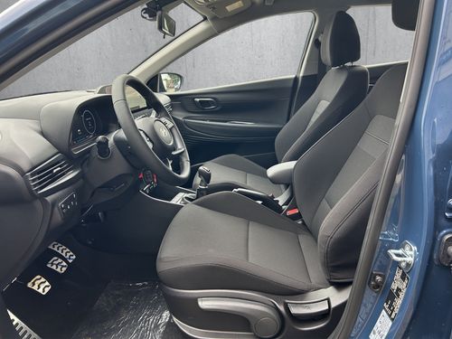 https://csb-strapi-files.fsn1.your-objectstorage.com/inventory-cars/images/25ad64b4d94e2b06e7c5954ecf4c5b34cb965e2f/10_500_9234.jpg