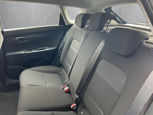 https://csb-strapi-files.fsn1.your-objectstorage.com/inventory-cars/images/25ad64b4d94e2b06e7c5954ecf4c5b34cb965e2f/13_500_6889.jpg