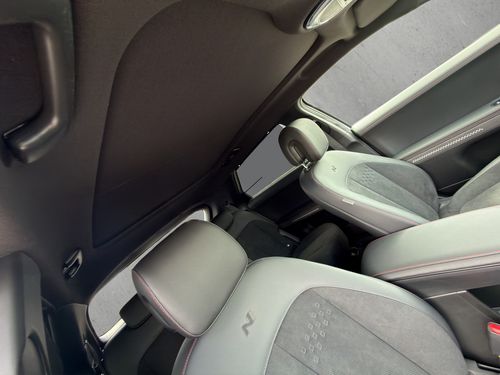 https://csb-strapi-files.fsn1.your-objectstorage.com/inventory-cars/images/25c7805249faf9404bddfeb8916952b0e6cfdcd9/20_500_3719.jpg
