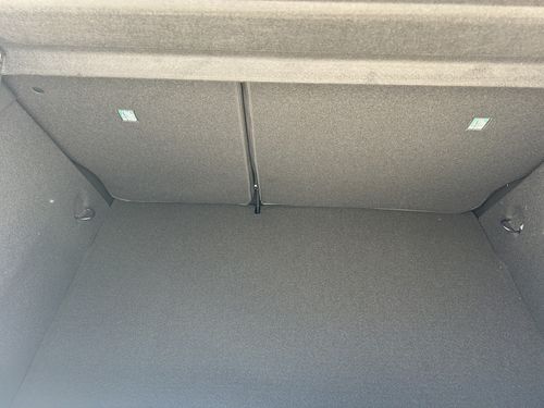 https://csb-strapi-files.fsn1.your-objectstorage.com/inventory-cars/images/25fd029722cd49092e65e63c57b3fc7235426ab7/15_500_5294.jpg