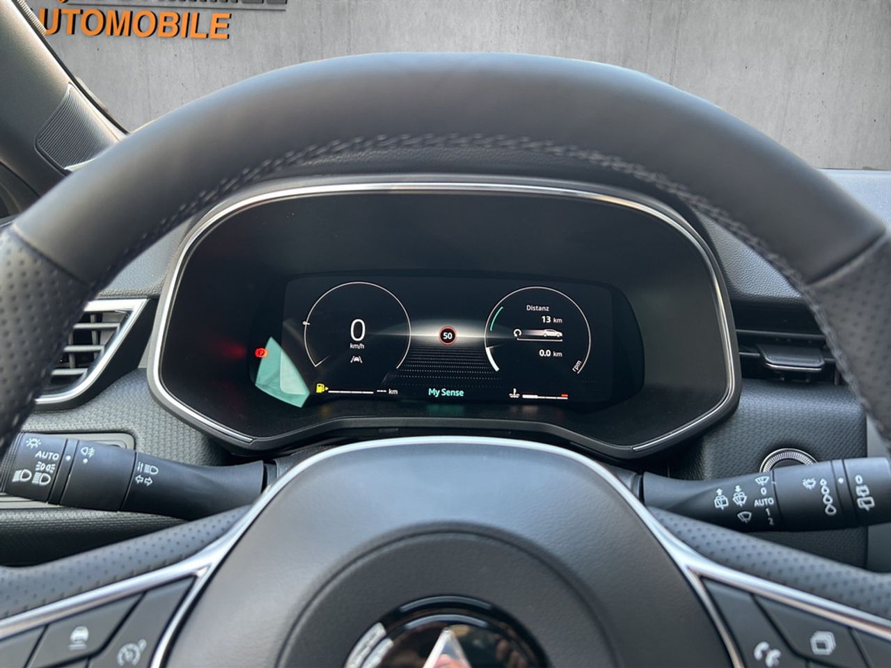 https://csb-strapi-files.fsn1.your-objectstorage.com/inventory-cars/images/268e5eaefa13692fef1c970a876144b503d1c167/11_1280_2652.jpg