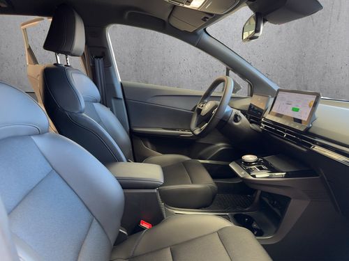 https://csb-strapi-files.fsn1.your-objectstorage.com/inventory-cars/images/26f73c49605164362ef6c344f5dad65c404a8f2c/19_500_5042.jpg