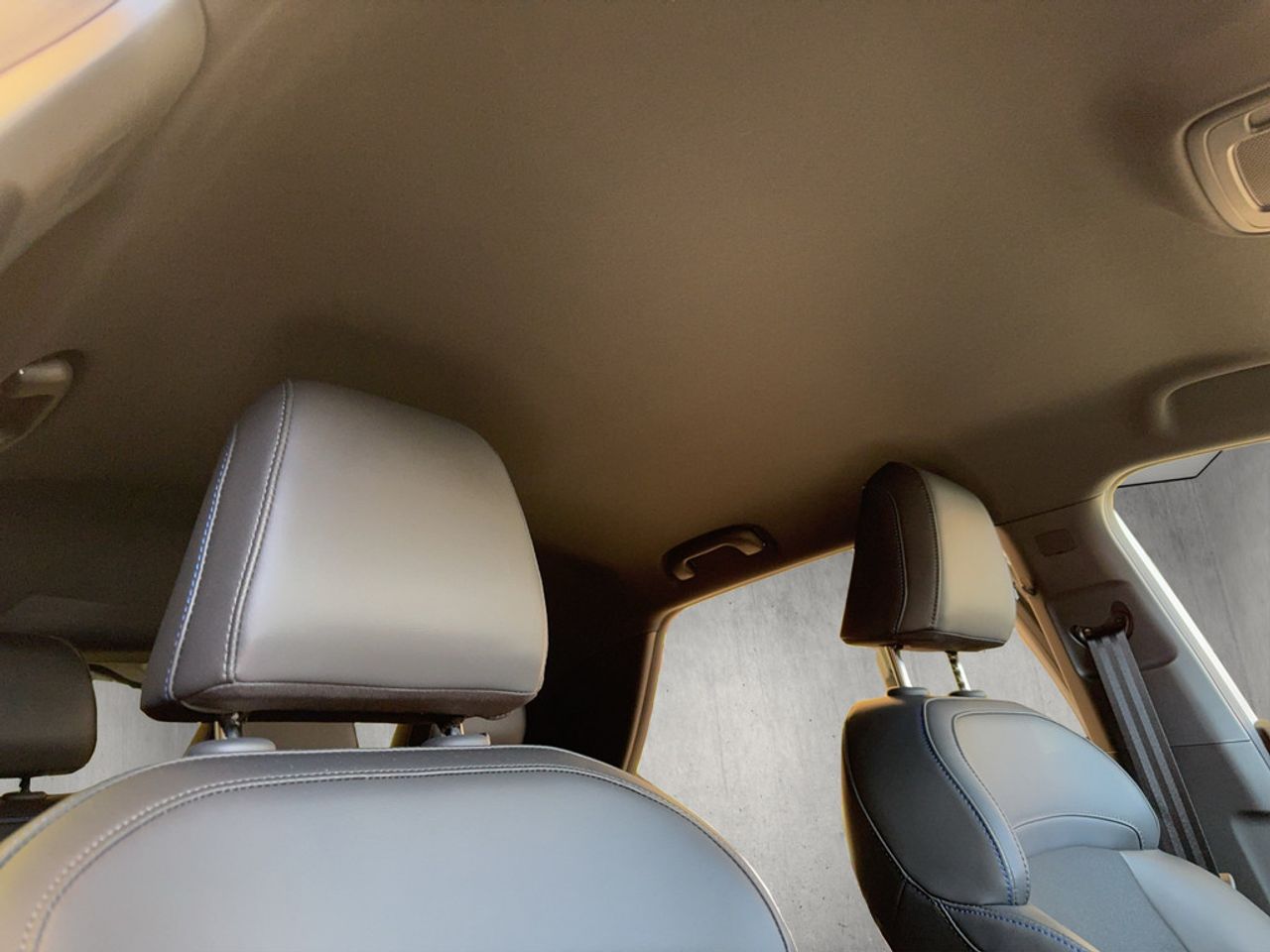 https://csb-strapi-files.fsn1.your-objectstorage.com/inventory-cars/images/26f73c49605164362ef6c344f5dad65c404a8f2c/21_1280_3500.jpg