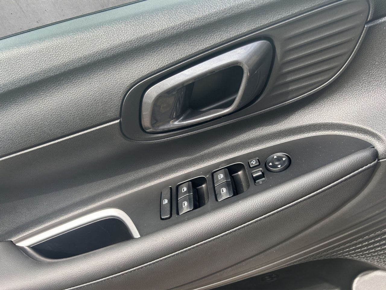 https://csb-strapi-files.fsn1.your-objectstorage.com/inventory-cars/images/28d1e66d8c4f95d730269ea196163d01cf2829c5/13_1280_6818.jpg