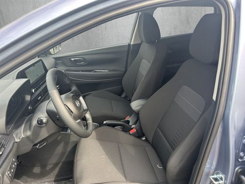 https://csb-strapi-files.fsn1.your-objectstorage.com/inventory-cars/images/28d1e66d8c4f95d730269ea196163d01cf2829c5/9_500_4651.jpg