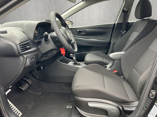 https://csb-strapi-files.fsn1.your-objectstorage.com/inventory-cars/images/28d853959738cdffcb1105efde301923381034dc/10_500_1013.jpg