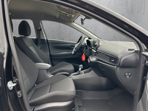 https://csb-strapi-files.fsn1.your-objectstorage.com/inventory-cars/images/28d853959738cdffcb1105efde301923381034dc/15_500_1475.jpg