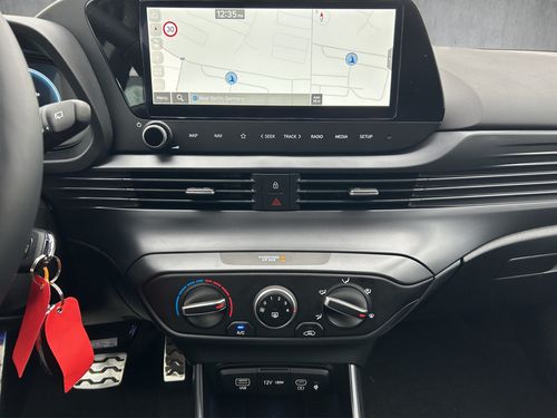 https://csb-strapi-files.fsn1.your-objectstorage.com/inventory-cars/images/28d853959738cdffcb1105efde301923381034dc/17_500_5039.jpg