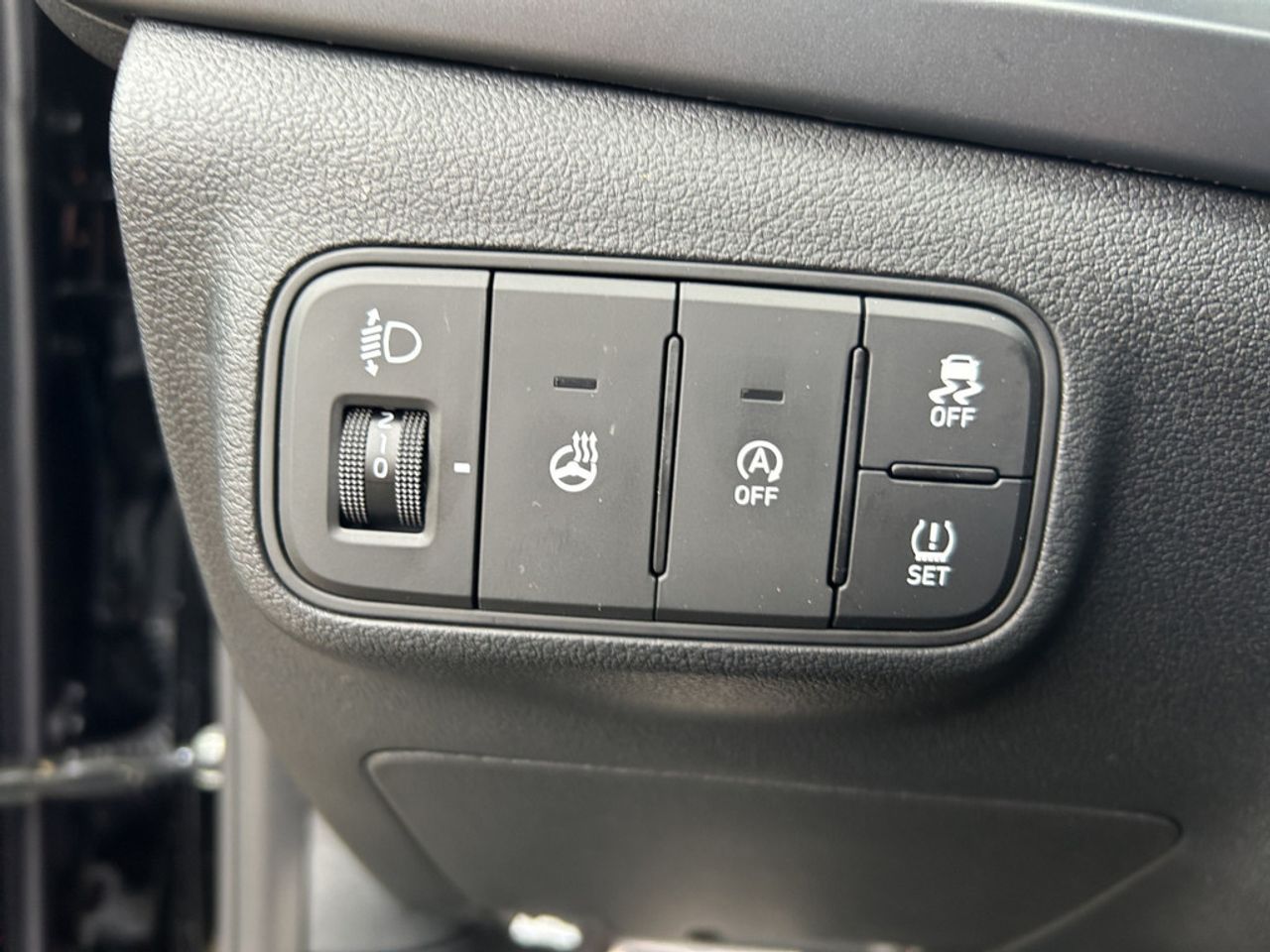 https://csb-strapi-files.fsn1.your-objectstorage.com/inventory-cars/images/28d853959738cdffcb1105efde301923381034dc/33_1280_2009.jpg