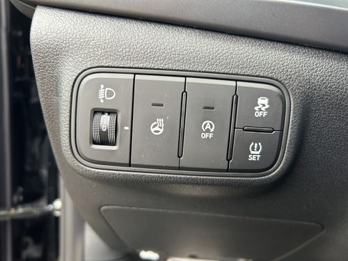 https://csb-strapi-files.fsn1.your-objectstorage.com/inventory-cars/images/28d853959738cdffcb1105efde301923381034dc/33_500_1725.jpg