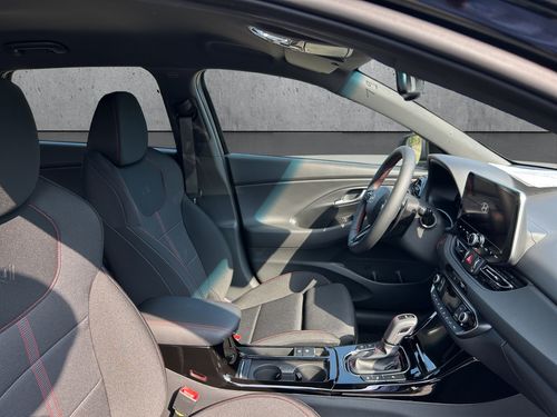 https://csb-strapi-files.fsn1.your-objectstorage.com/inventory-cars/images/2904eae7ab86609d1710631cb7c709daec44a2ae/13_500_7526.jpg