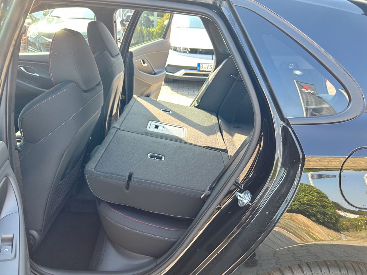 https://csb-strapi-files.fsn1.your-objectstorage.com/inventory-cars/images/2904eae7ab86609d1710631cb7c709daec44a2ae/34_1280_1346.jpg