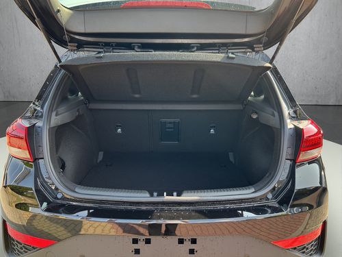 https://csb-strapi-files.fsn1.your-objectstorage.com/inventory-cars/images/2904eae7ab86609d1710631cb7c709daec44a2ae/4_500_4390.jpg