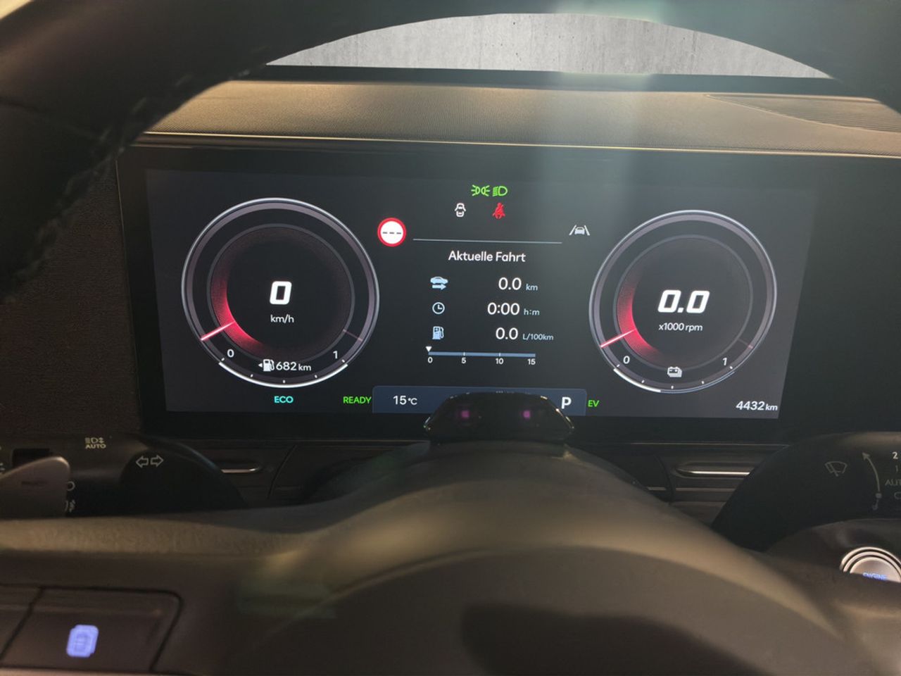 https://csb-strapi-files.fsn1.your-objectstorage.com/inventory-cars/images/29944c3d6b363ba800ba159caa7773f27328411d/10_1280_6806.jpg
