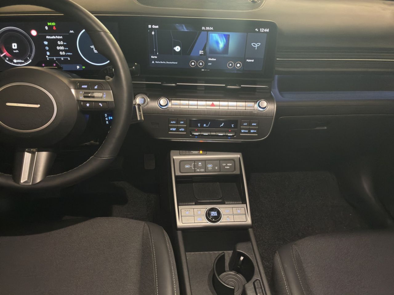 https://csb-strapi-files.fsn1.your-objectstorage.com/inventory-cars/images/29944c3d6b363ba800ba159caa7773f27328411d/16_1280_4360.jpg