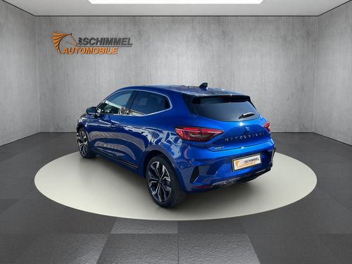 https://csb-strapi-files.fsn1.your-objectstorage.com/inventory-cars/images/2a2cd9a8be54b096201370612525262cec17a35f/5_500_1856.jpg