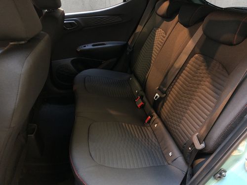 https://csb-strapi-files.fsn1.your-objectstorage.com/inventory-cars/images/2a4f01cb516d2c75282755633f5a0850c38b9f26/11_500_8380.jpg