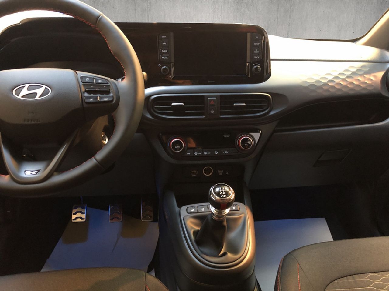https://csb-strapi-files.fsn1.your-objectstorage.com/inventory-cars/images/2a4f01cb516d2c75282755633f5a0850c38b9f26/13_1280_6855.jpg