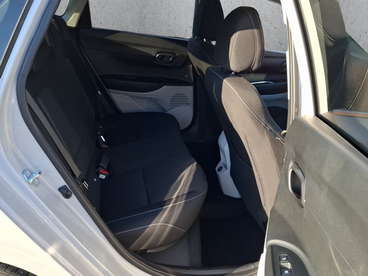 https://csb-strapi-files.fsn1.your-objectstorage.com/inventory-cars/images/2afdc79bfce7d1fa4d4d3f1c7b16dff95bf7062c/18_1280_3637.jpg