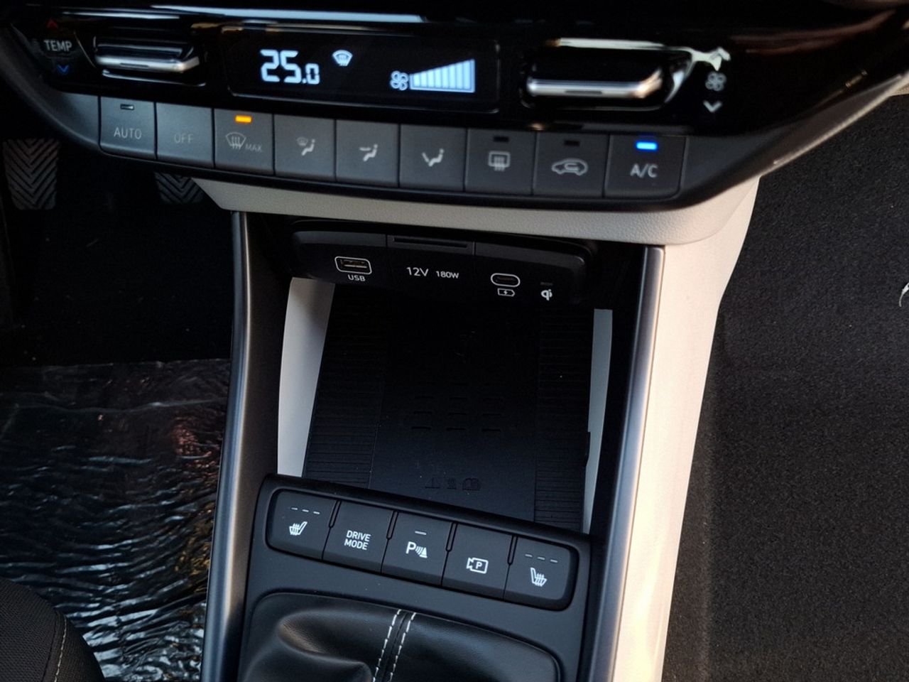 https://csb-strapi-files.fsn1.your-objectstorage.com/inventory-cars/images/2afdc79bfce7d1fa4d4d3f1c7b16dff95bf7062c/20_1280_5885.jpg
